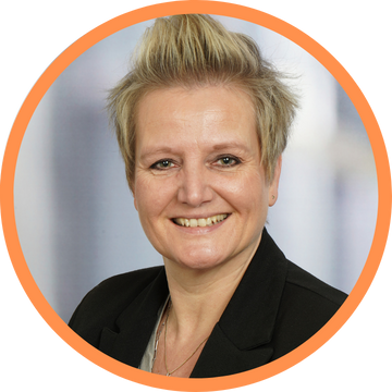 Stefanie Steiner ist Expertin für Bildungsberatung im Team von Inkonstellation